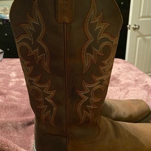 Men’s Justin cowboy boots size 10D